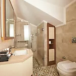 Hotel Saratoga Sultanahmet 4*
