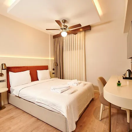 Saratoga Sultanahmet Otel 4*