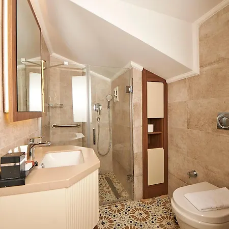 Saratoga Sultanahmet Hotel