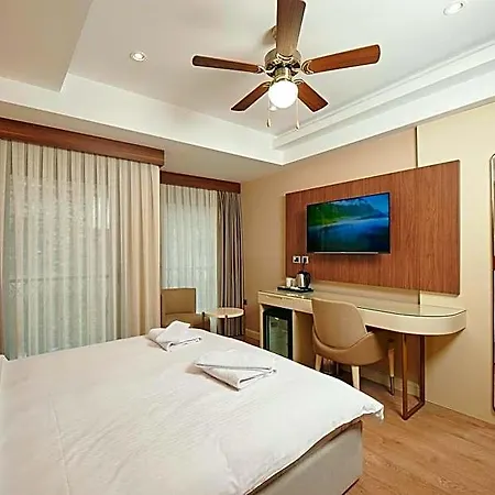 Hotel Saratoga Sultanahmet 4*