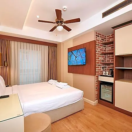 Hotel Saratoga Sultanahmet 4*
