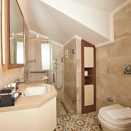 מלון Saratoga Sultanahmet 4*